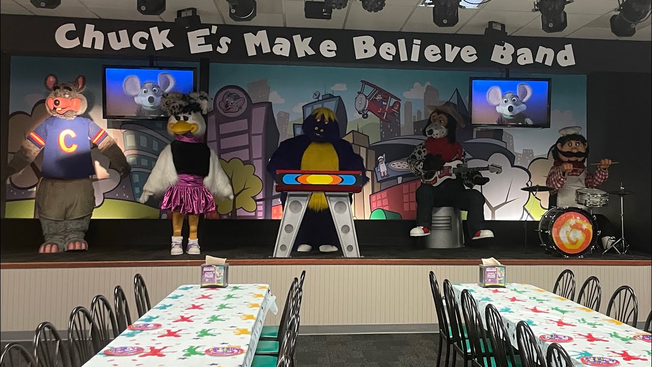 Springfield IL Chuck E. Cheese “Lend a Hand”
