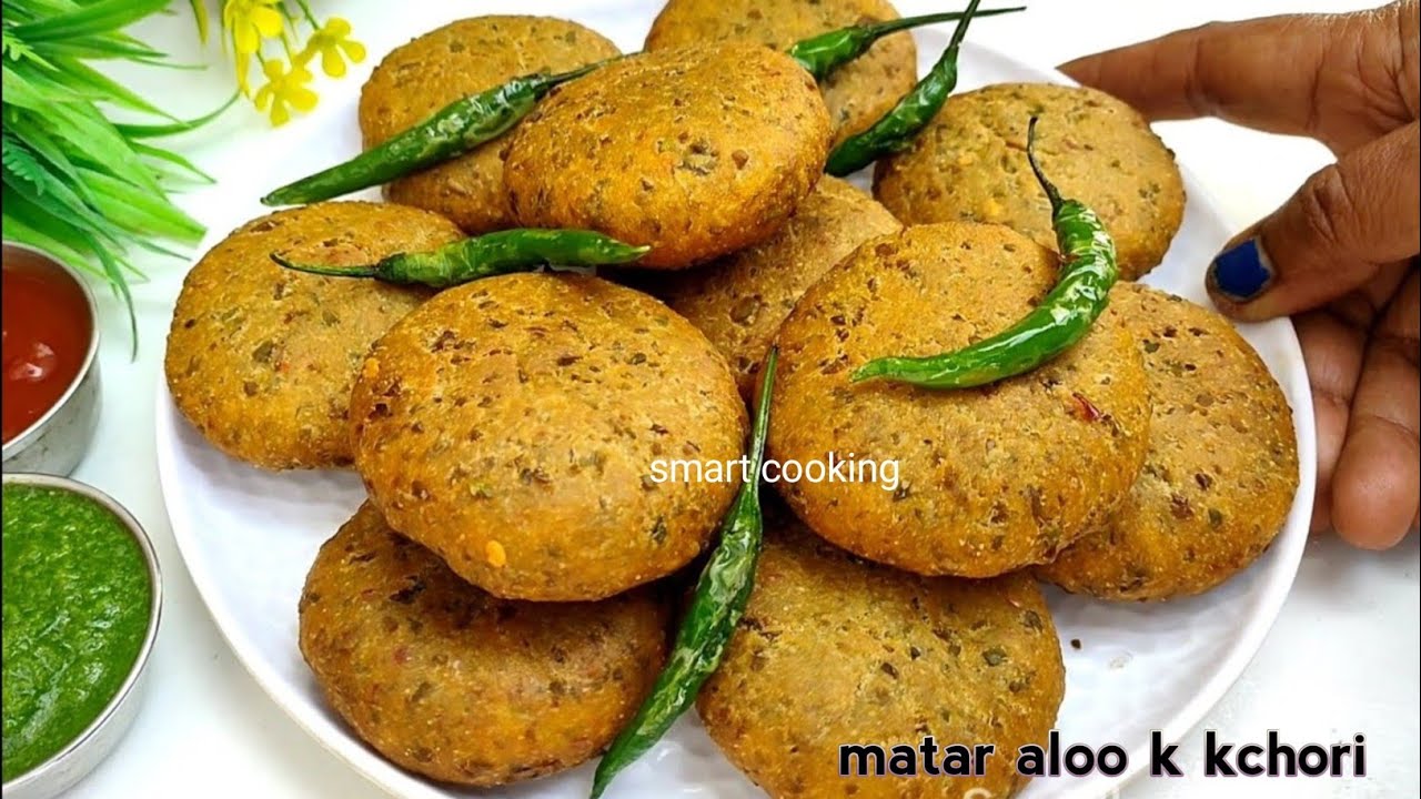 कच्चे मटर और गेहुं के आटे की मसाला कचोड़ी एसे बनाएंगे तो समोचा पकोड़ी भुल जाएगें | matar ki kachori