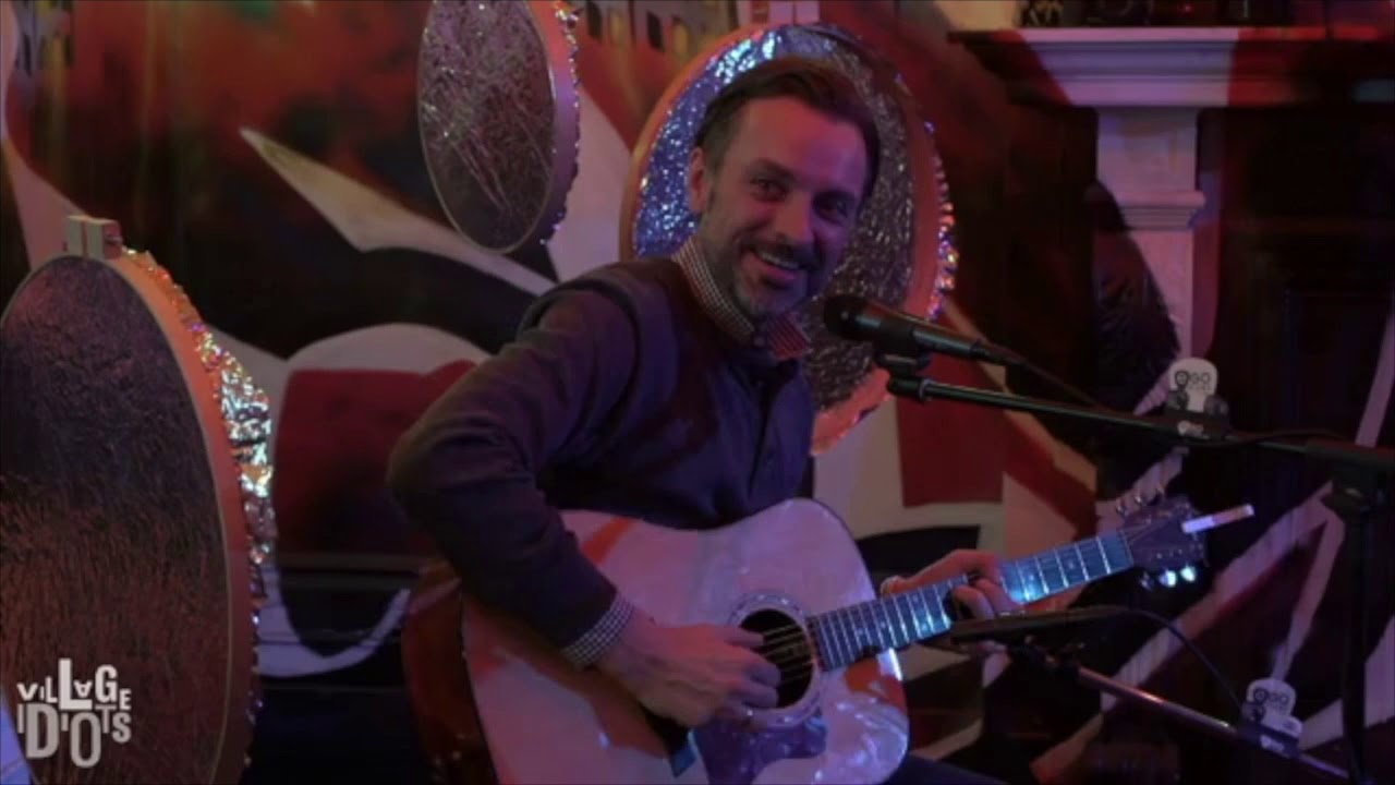Curtis Newton - Fell In Love (Live at The Roslyn)