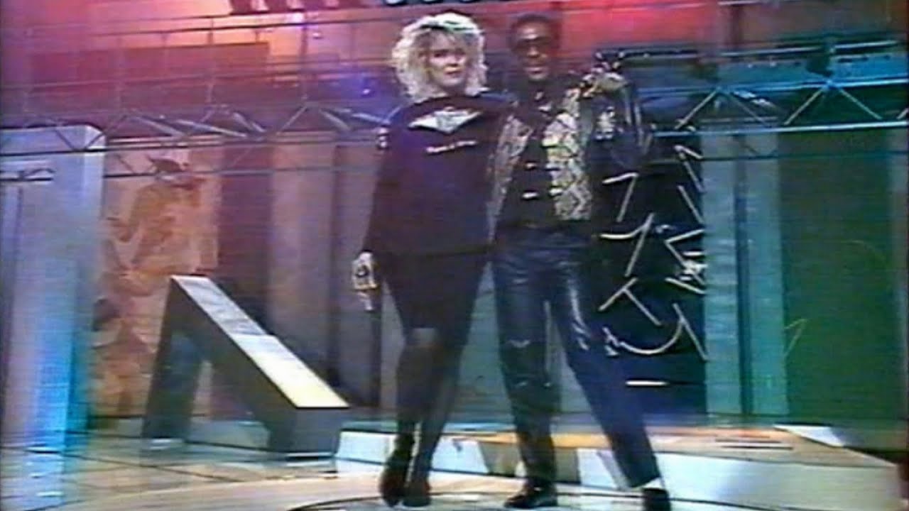 Kim Wilde feat. Junior Giscombe - Another Step (Closer To You) LIVE @ Avis De  Recherche [50 fps]