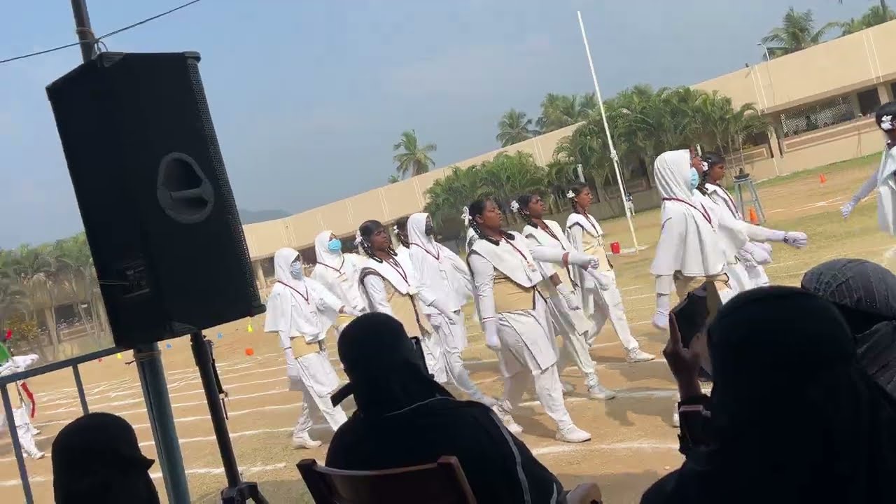 ✨March Past in School… Iqra Matriculation School. Oomrabaad #marchpast 