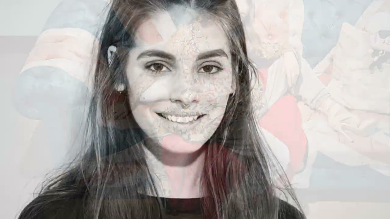 25 Amazing Photos Of Caitlin Stasey