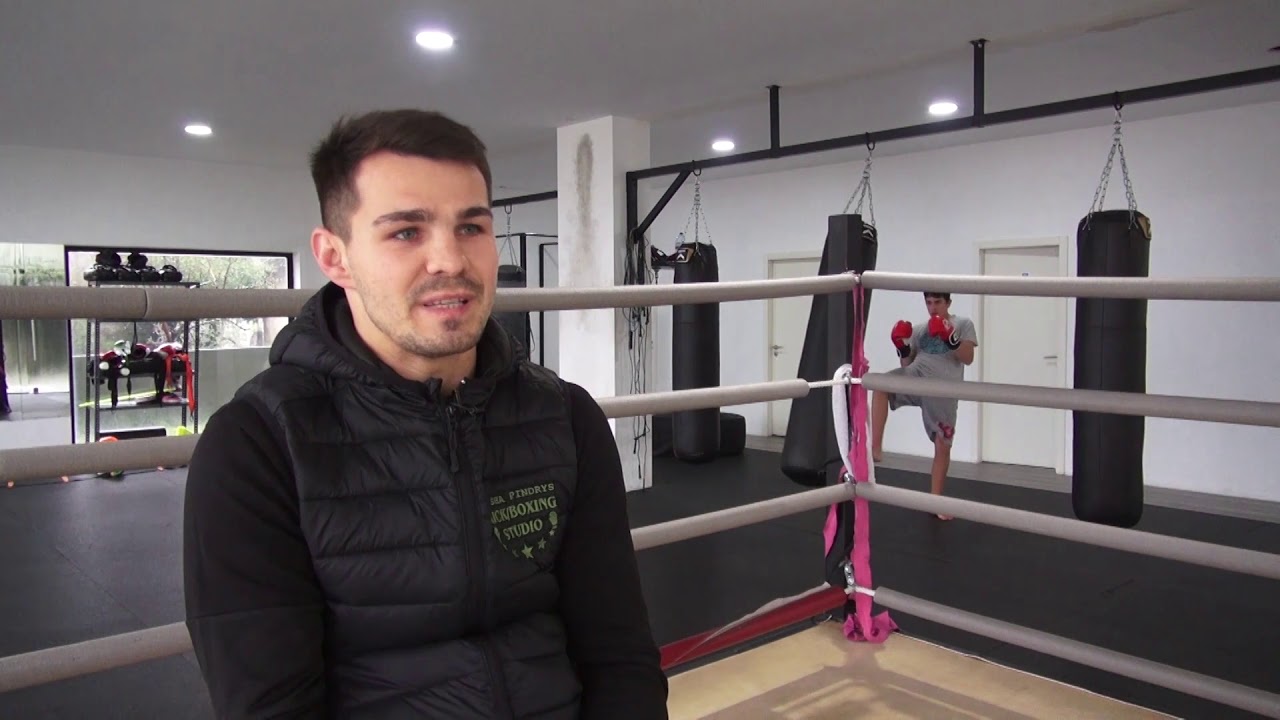 O KickBoxing com Sasha Pindrys