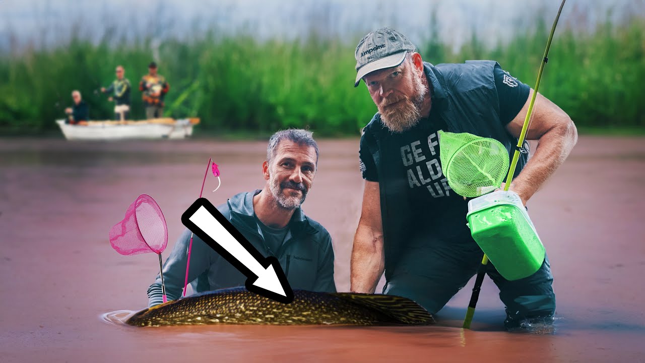 Magnus & Lilja fångar ett Monster med… Handen!