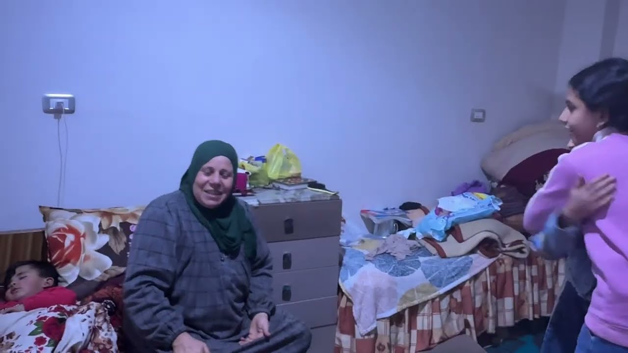 طرت ذي العصفور عليهم مفيش غير حضنهم هو الفرحة 🥰