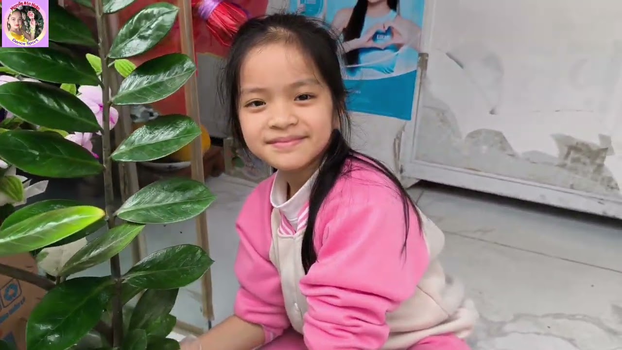 Bảo Ngân Kiếm Việc Làm Giúp Gia Đình.