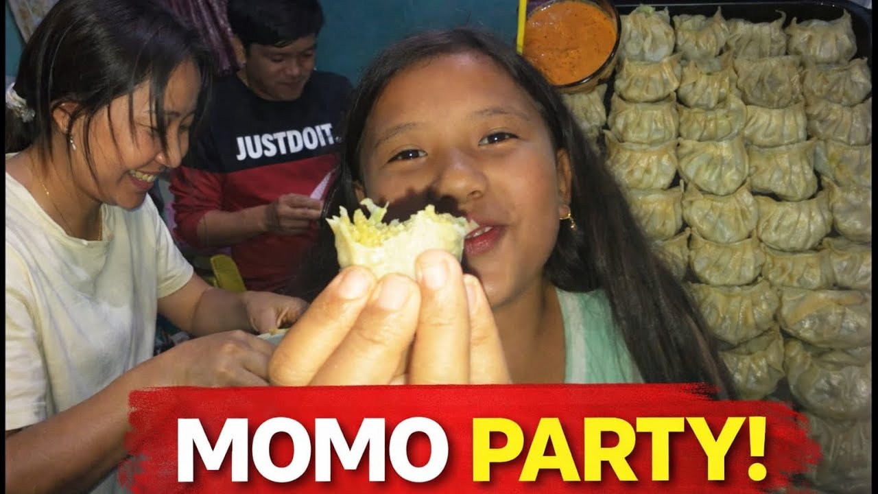momo party😍🥰gharmai esto mitho vayo momo, kasari?????🤔😅😅😅#subscribe #family #food 