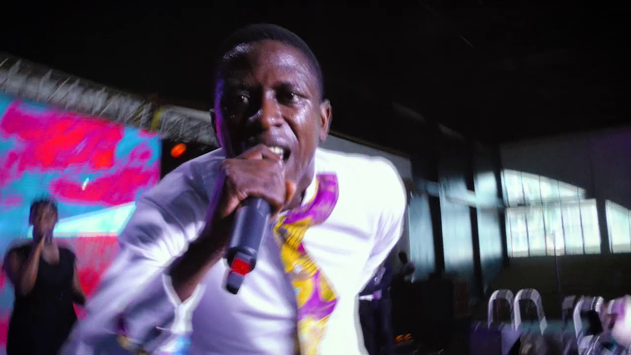 Crossing over Mega praise session - Amon Daddy daddy