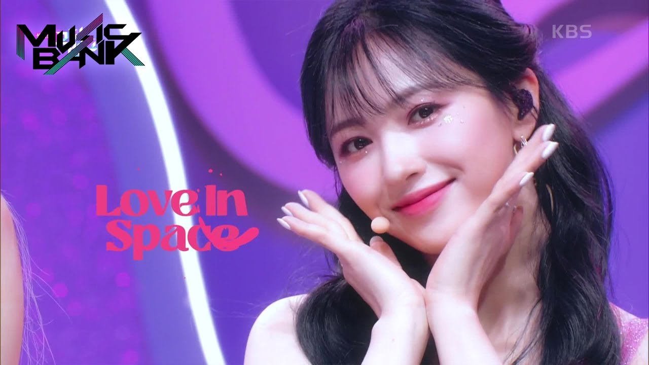 Love In Space - 체리블렛 (Cherry Bulletチェリーバレット) (Music Bank) | KBS WORLD TV 220304