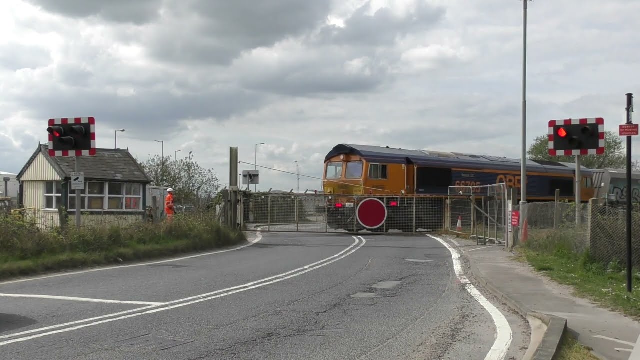 Grain Level Crossing 14/4/22