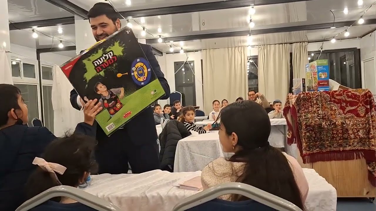 Mishkan Mordechai Avot U'Banim Prizes on Motzei Shabbat Parshat Bo in Beit Shemesh