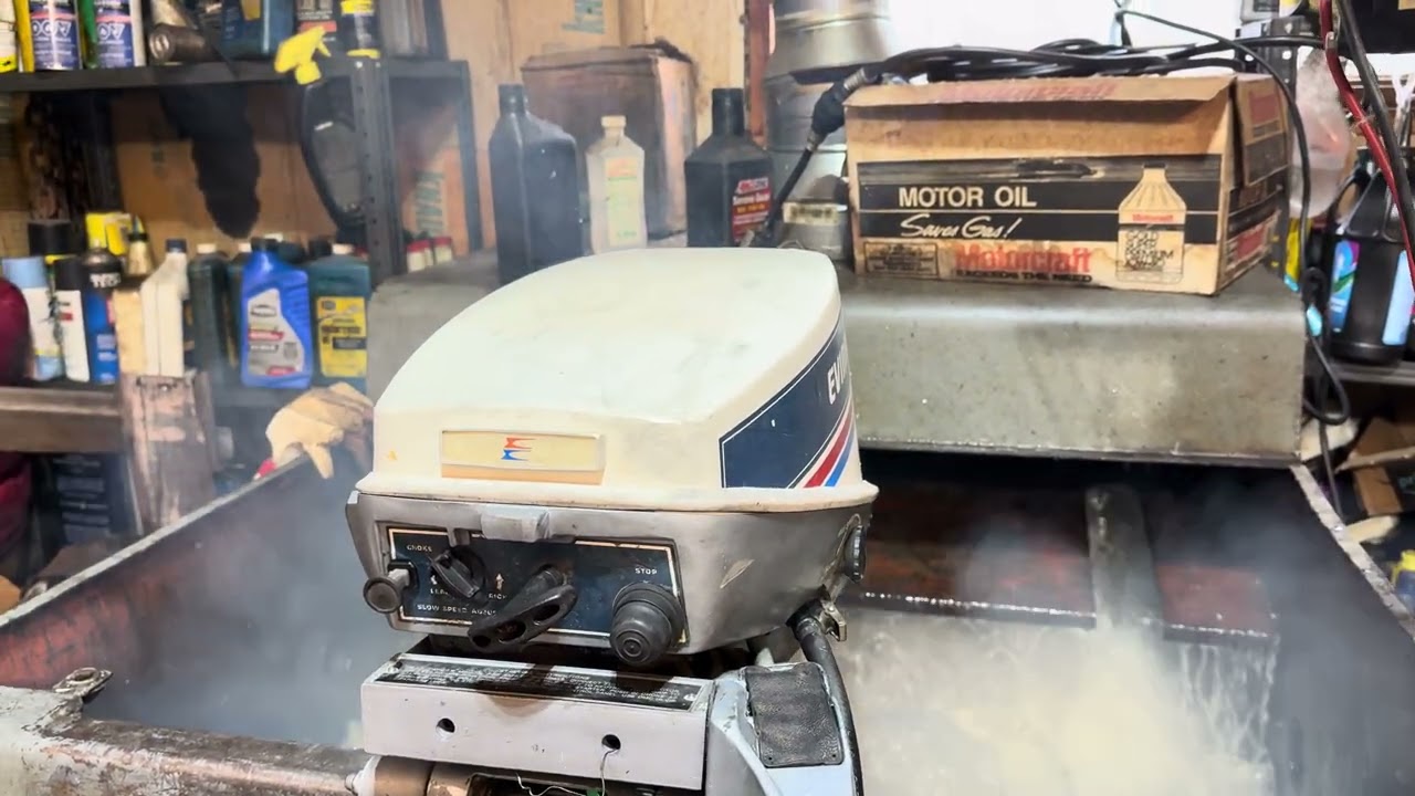 1983 Evinrude 9.9hp outboard tank test 