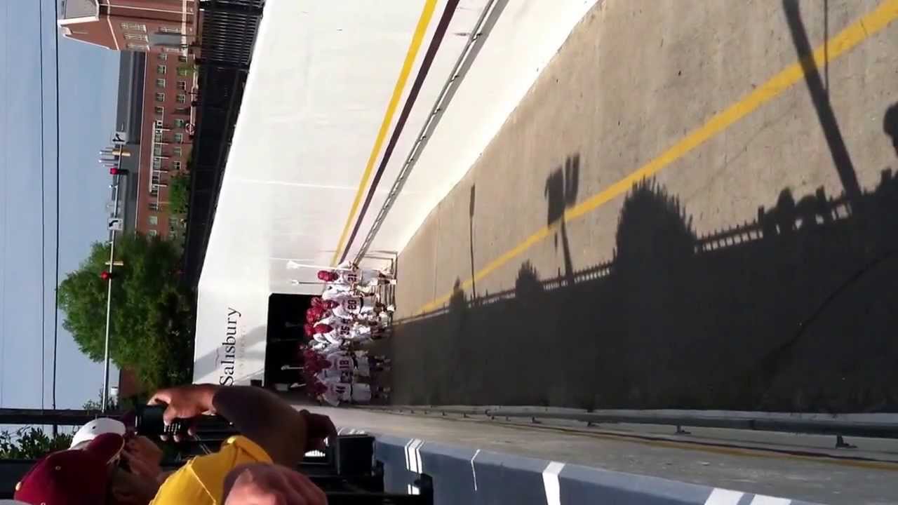 The Salisbury men's lacrosse tunnel   -War on the Shore vs. Washington College 2012