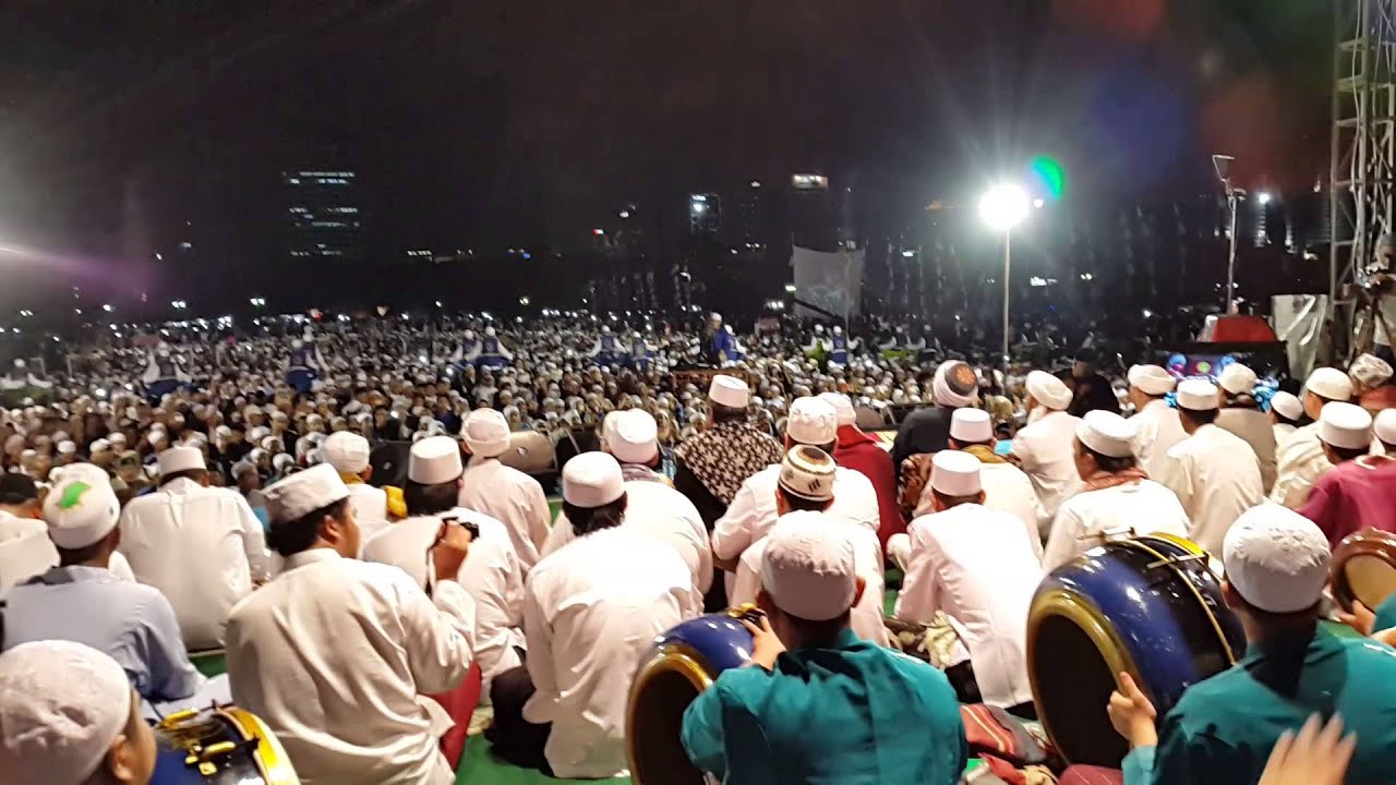 Event Akbar Nurul Musthofa 3 Januari 2015 MONAS 