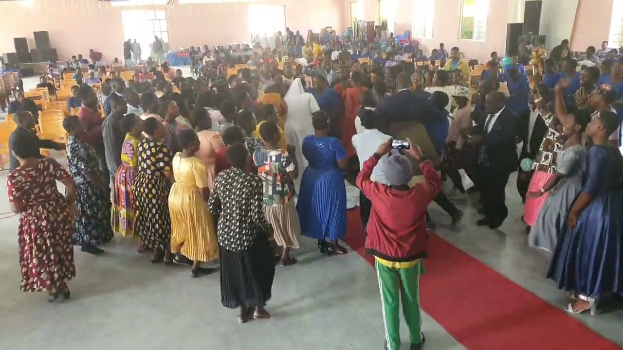 MBEYA-MC MSANGI AKICHAGIZA VIBE LA KUTOSHA KWA MAHARUSI