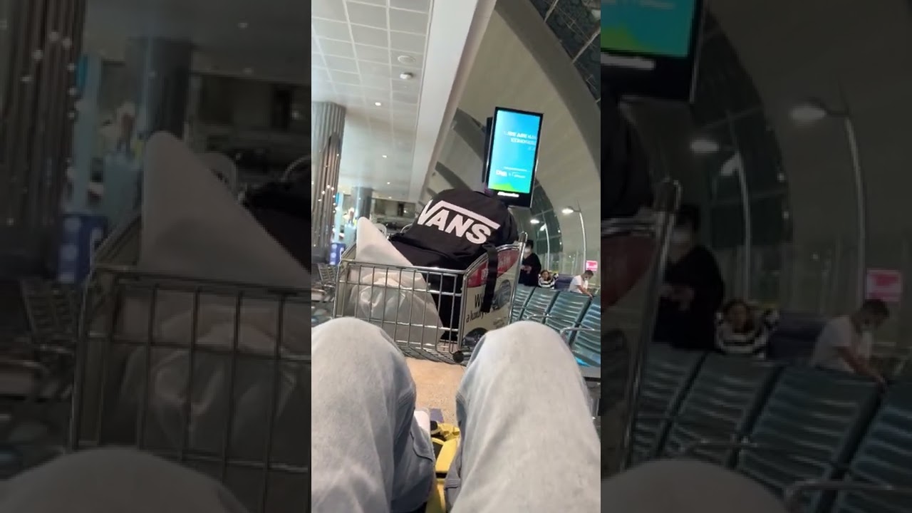 Adzan Fajr in Dubai Airport