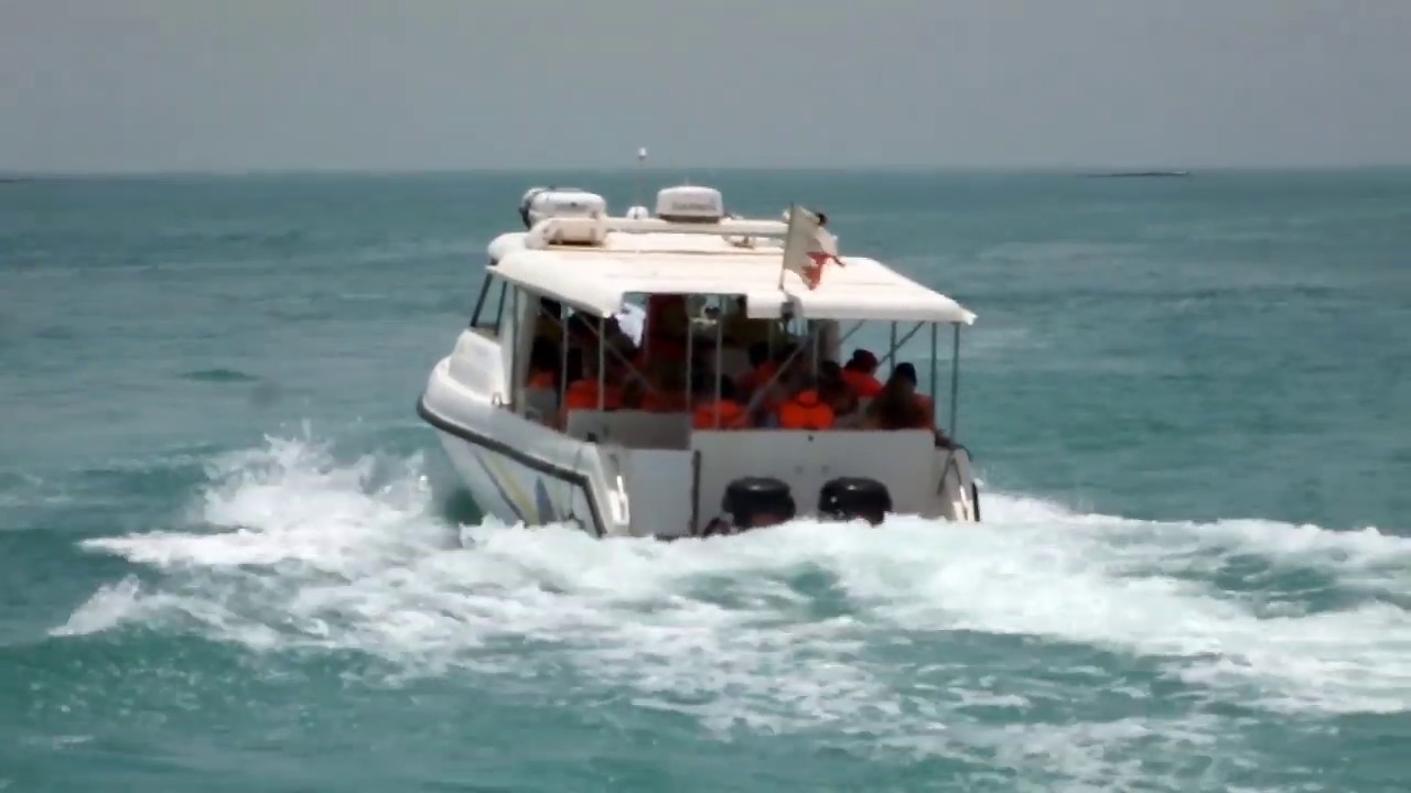 Al Dar Islands Bahrain   Fun Relax on Beach