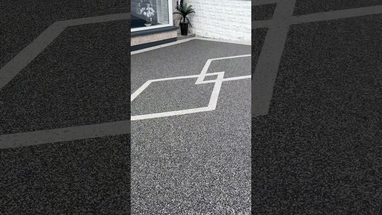 Resin Bound Paving Driveway Transformation, Black Granite Blend. #resin #outdoormakeover #resinbound