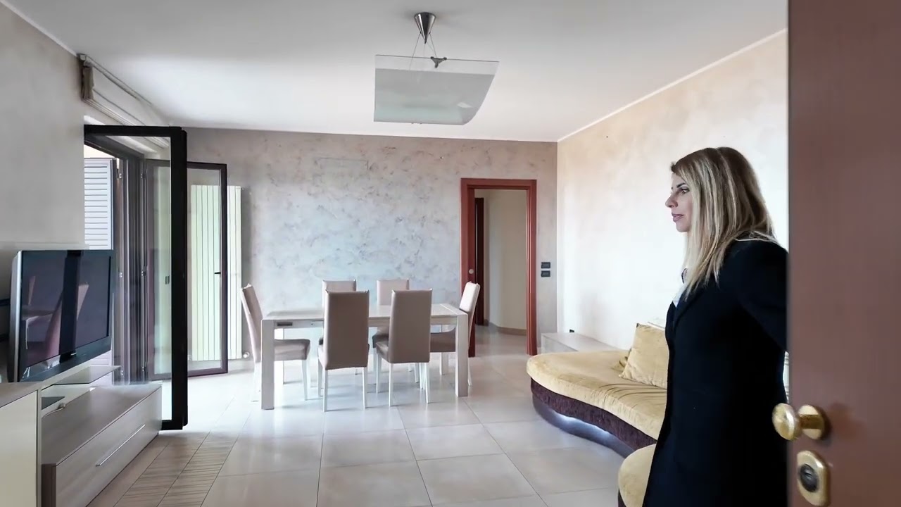 🌿🏠 𝗔𝗣𝗣𝗔𝗥𝗧𝗔𝗠𝗘𝗡𝗧𝗢 𝗜𝗡 𝗩𝗘𝗡𝗗𝗜𝗧𝗔 𝗔 𝗠𝗢𝗡𝗧𝗘𝗦𝗜𝗟𝗩𝗔𝗡𝗢, immerso nella tranquillità, ma a pochi minuti dal Centro