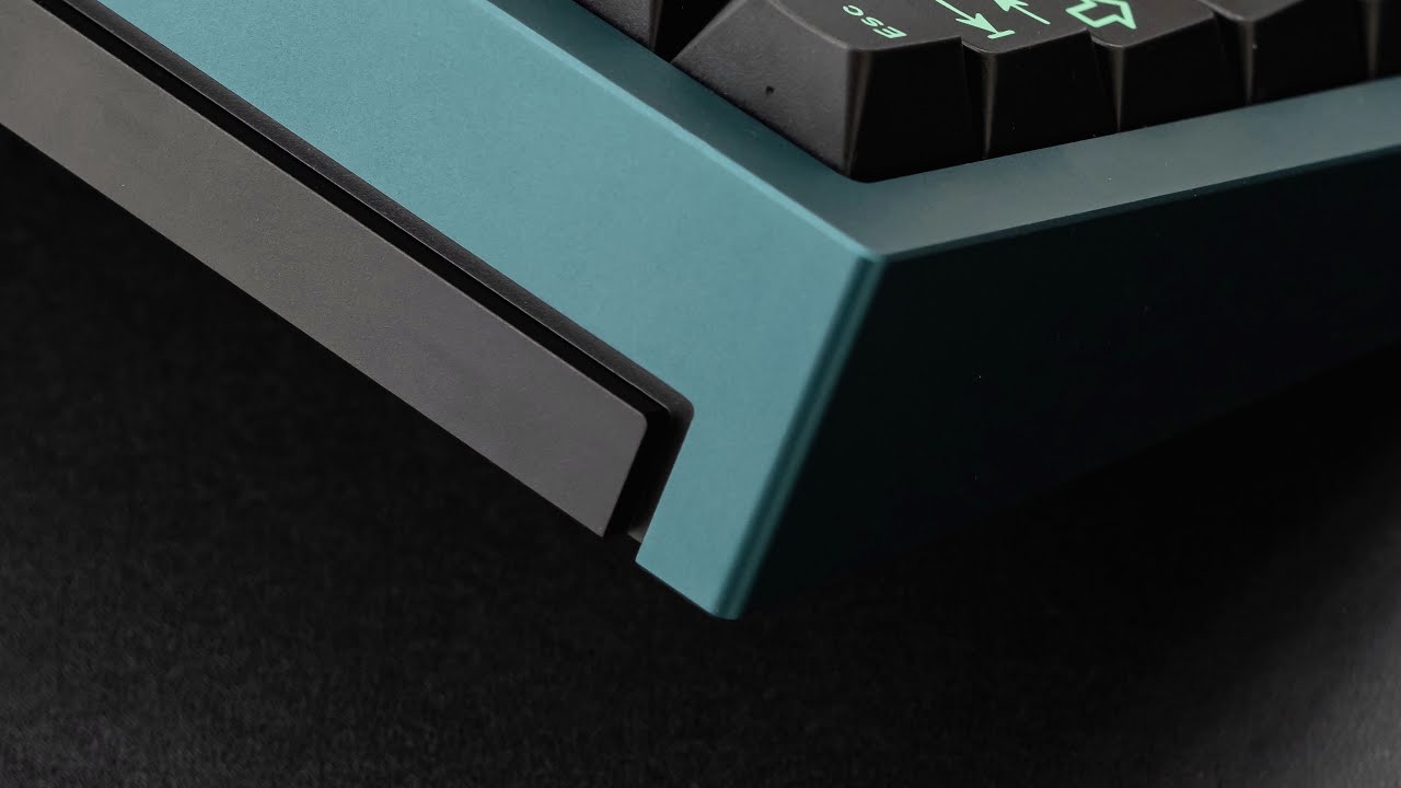 Iron165 with Green Jacket Tactile, clacky tactile? Yes pls!