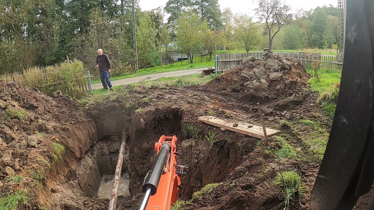 Wykopki pod oczyszczalnie-rozszalowałem słupki