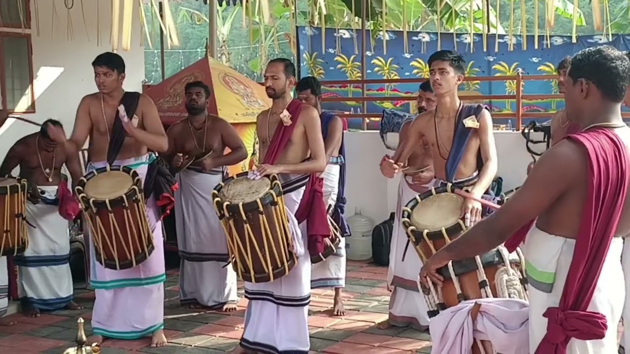 TRIPLE THAYAMBAKA  by OTTAPALAM HARI, VENNIMALA NANDAGOPAN & VENNIMALA ANANTHAKRISHNAN (Chembakkur)
