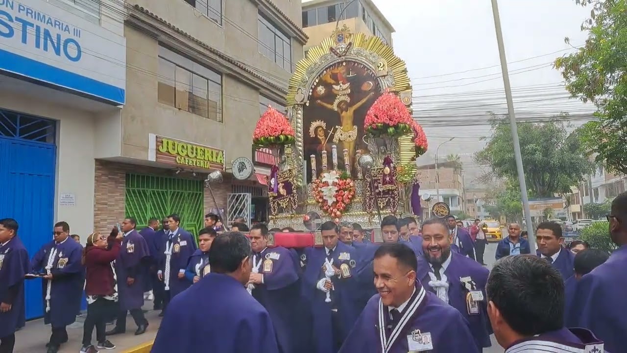 PRIMERA CUADRILLA - Señor de los Milagros de El Agustino. 23/11/2025 (1ra Jornada procesional)