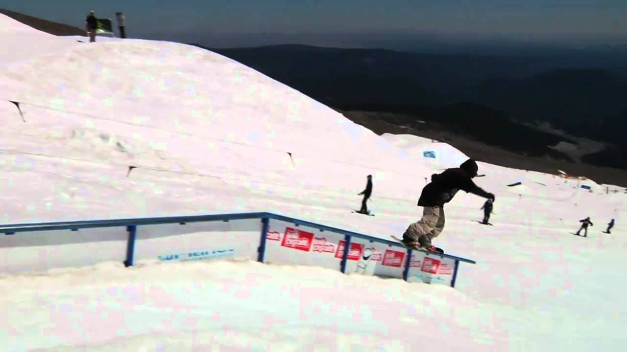 hcsc magical gogo snowboarding 2010