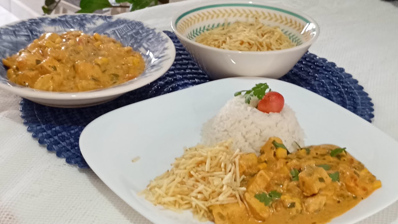 Strogonoff  de frango bem cremoso fácil rápido de fazer 