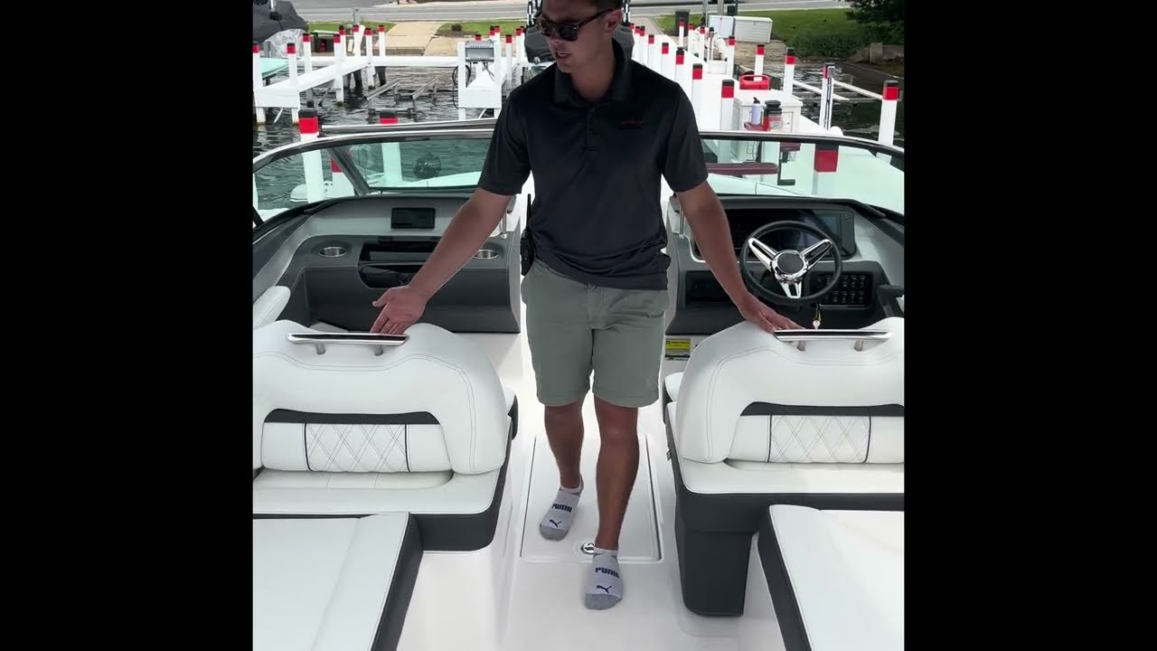 Boat House Lake Geneva Boat Club | Bow Rider Speed Boat Walkthrough