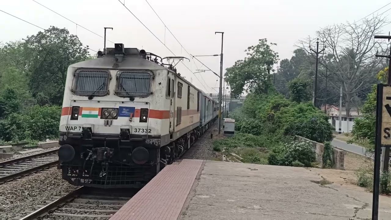 नई दिल्ली मालदा टाउन एक्सप्रेस | 14004 | New Delhi To Malda Town Train