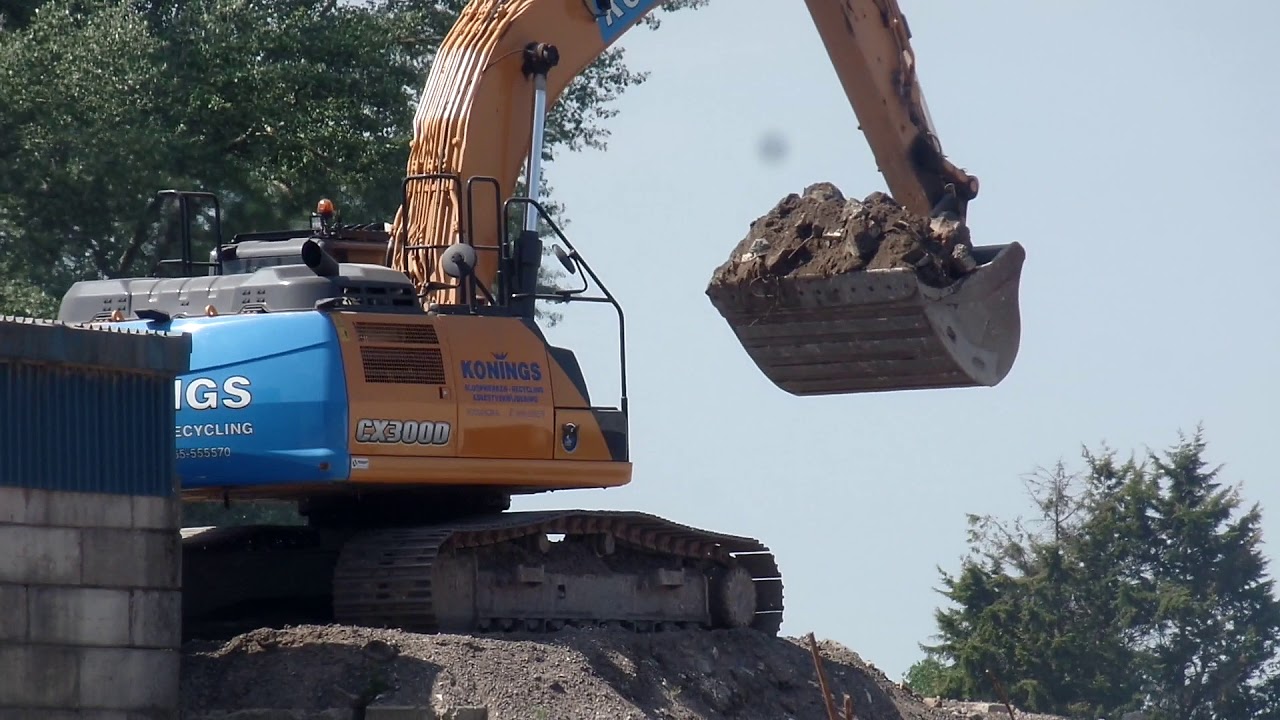 CASE CX300D IN ACTION