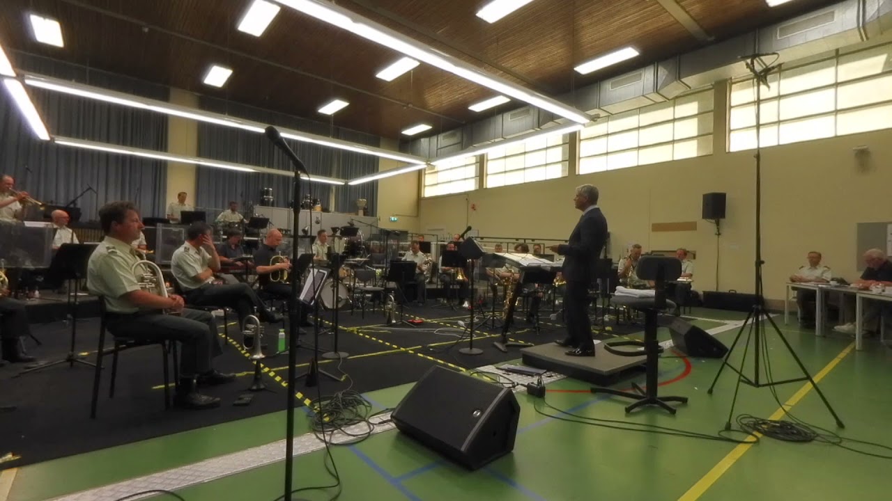 Caravan (Ellington / Tizol, arr. Werner Janssen) door Fanfare Bereden Wapens o.l.v. Werner Janssen.