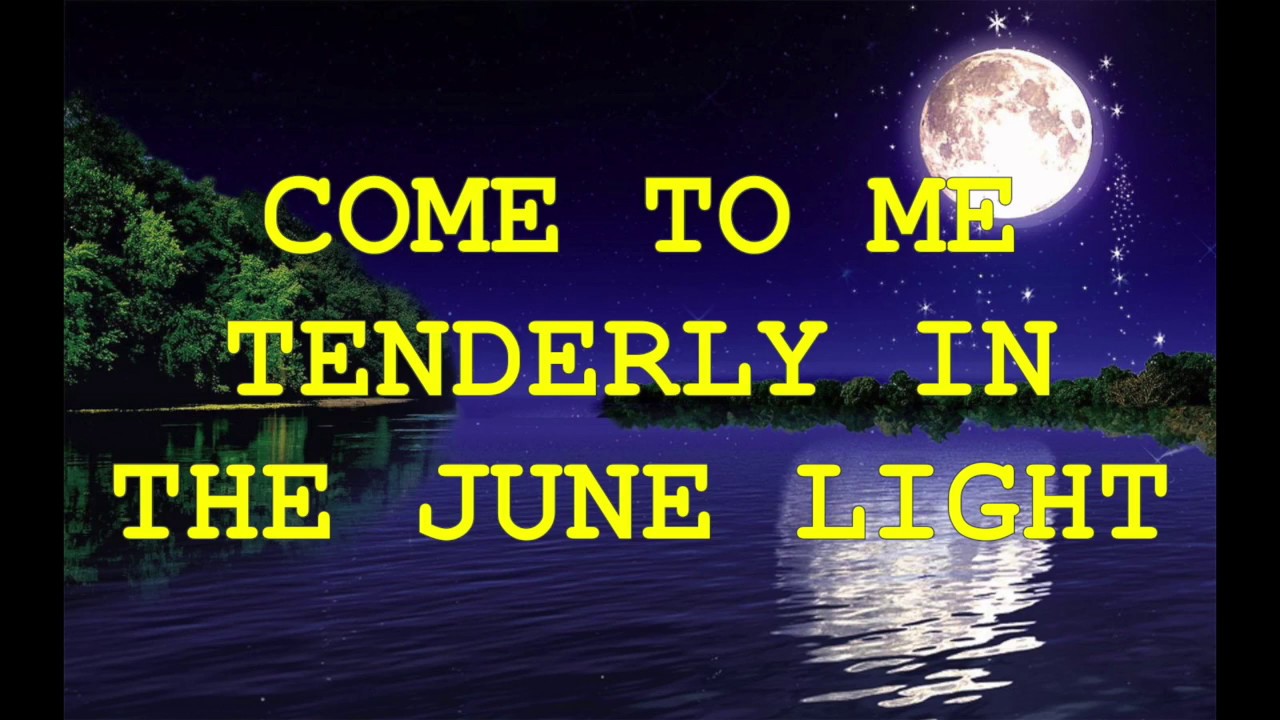 MOONLIGHT SERENADE  By Carly Simon (with Lyrics)