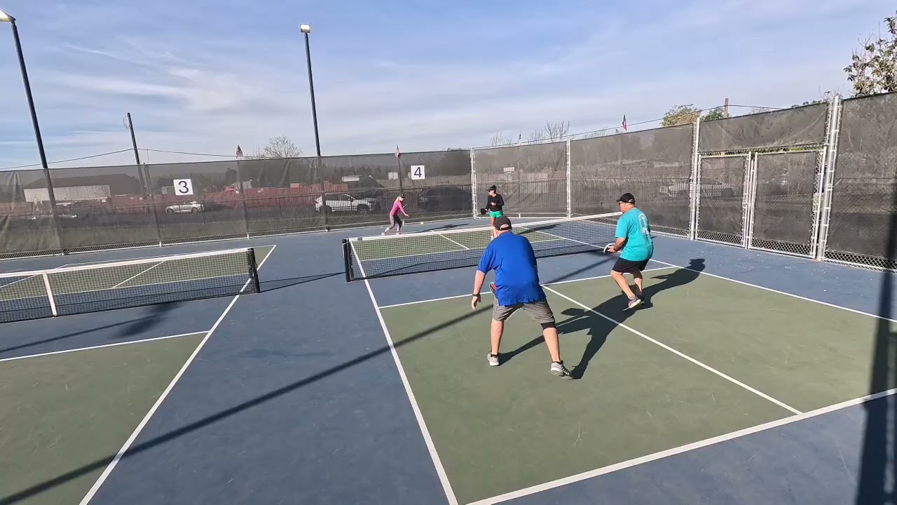 Game 1 Bret, Kelly vs Michelle, Christine
