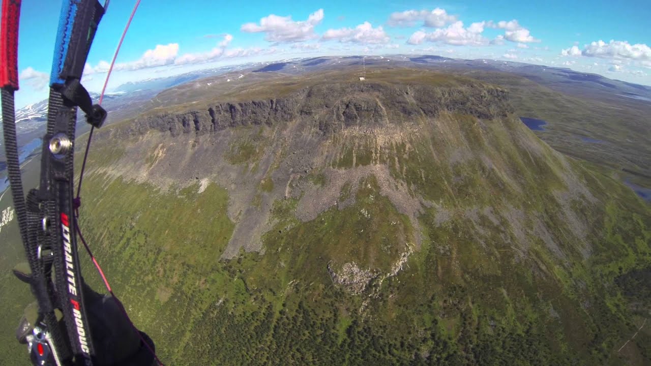 Varjoliitoa Kilpisjärven Saana 20.7.2014
