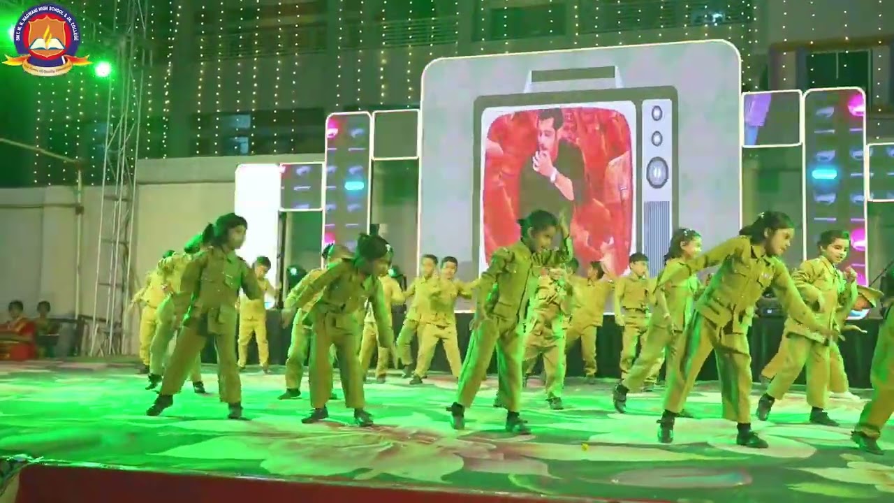 Day 3_Police Dance