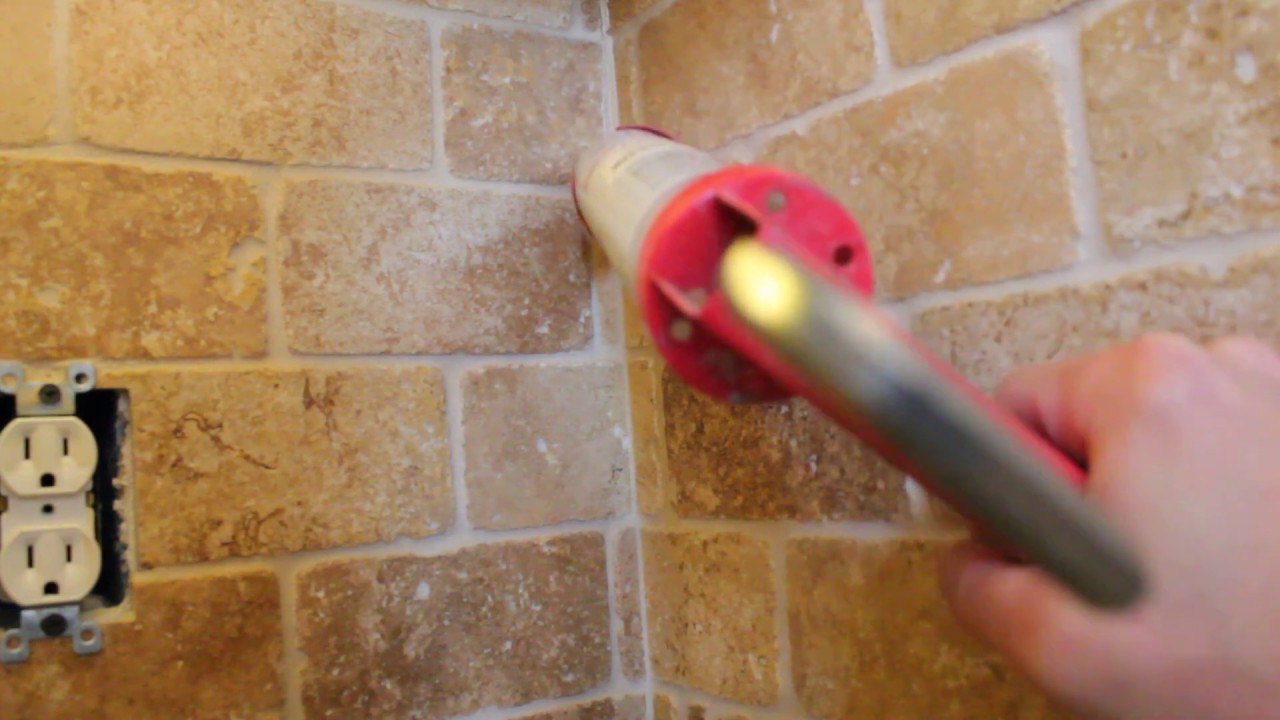 How to DIY: Caulking a Kitchen Backsplash