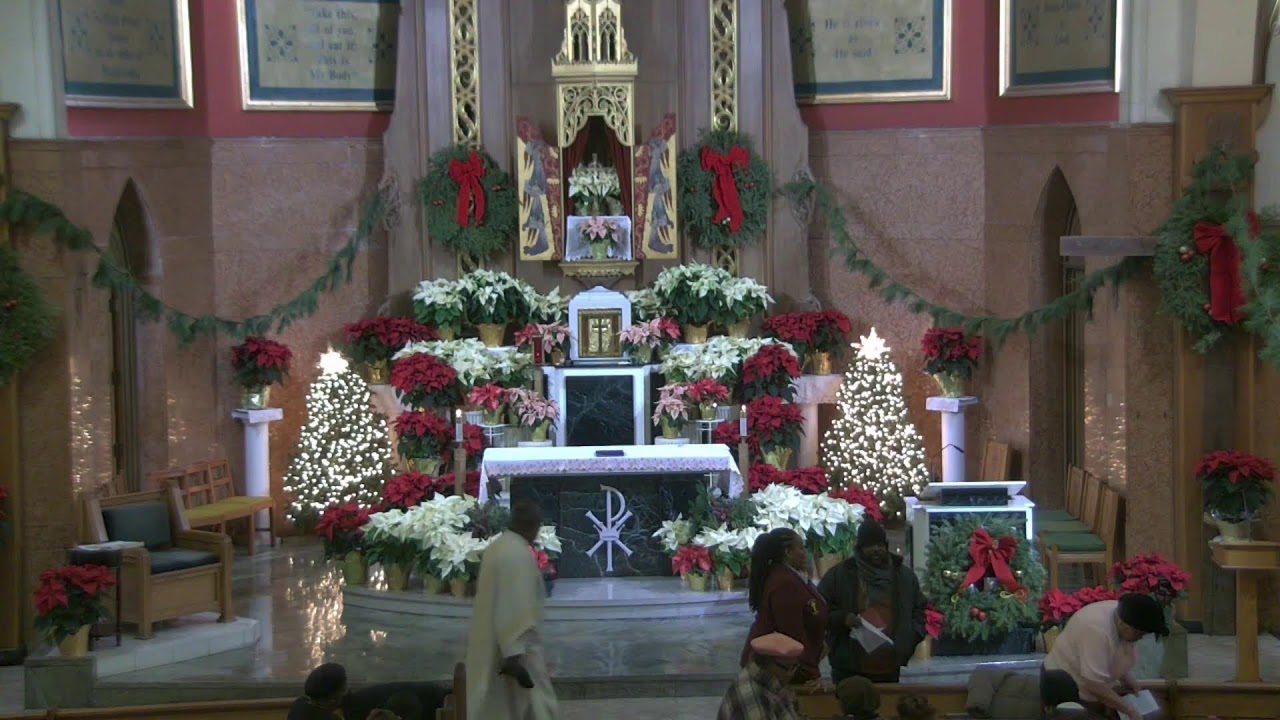 Misa dominical en espanol a las 10:00 AM