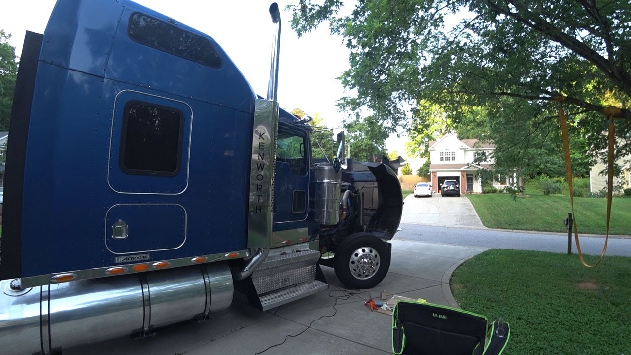Ремонт капота Kenworth W900L hood repair