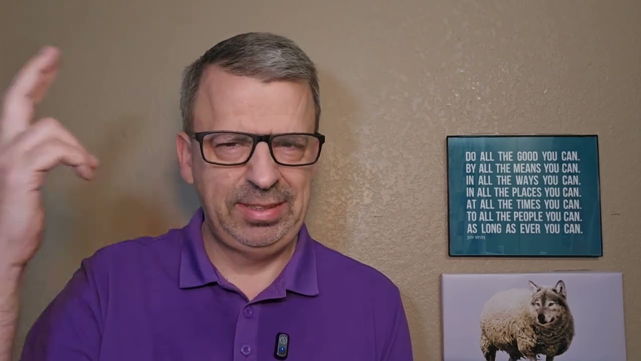 Сара опровергает версию о 