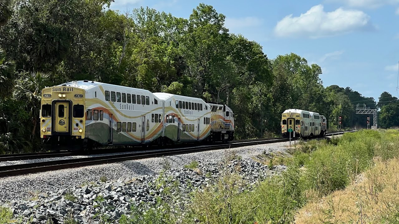 SunRail and Amtrak Trains in DeLand, FL. (plus some hornshows)
