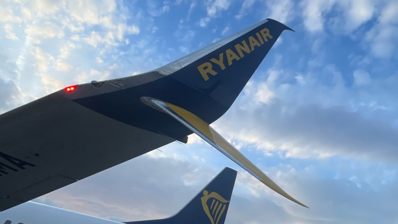 Trip Report II Dublin to Fuerteventura II Ryanair 737-800 split scimitars