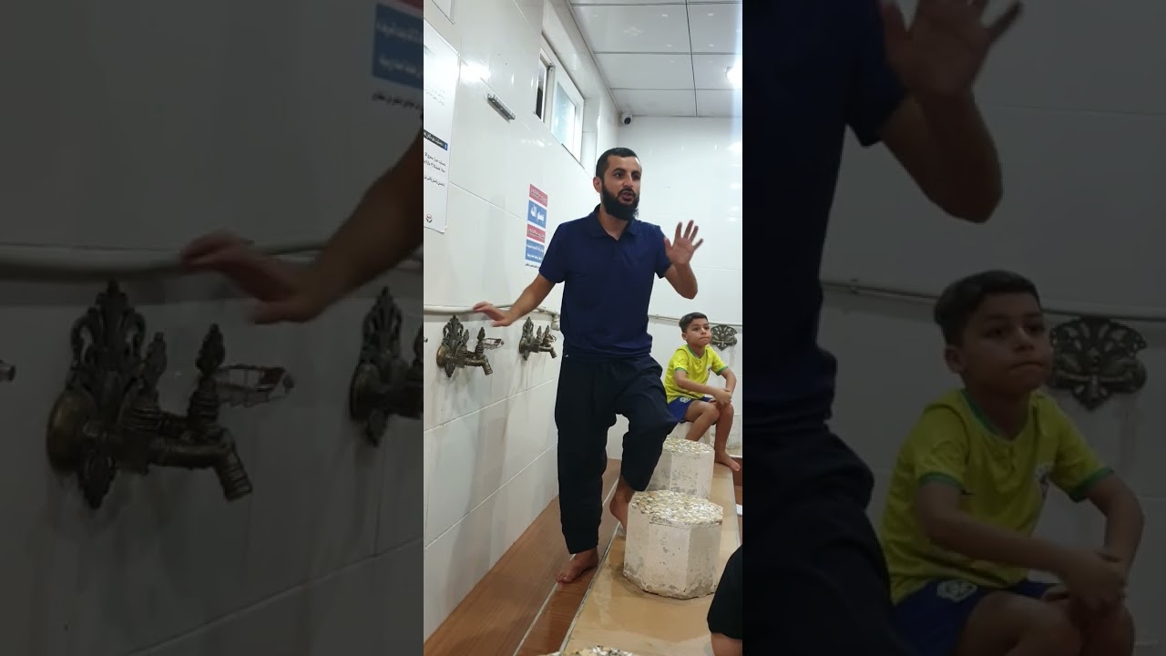 چەواتيا دەست نڤێژ گرتن ل ديف سونەتا پێغه‌مبه‌رى صلى الله عليه وسلم.