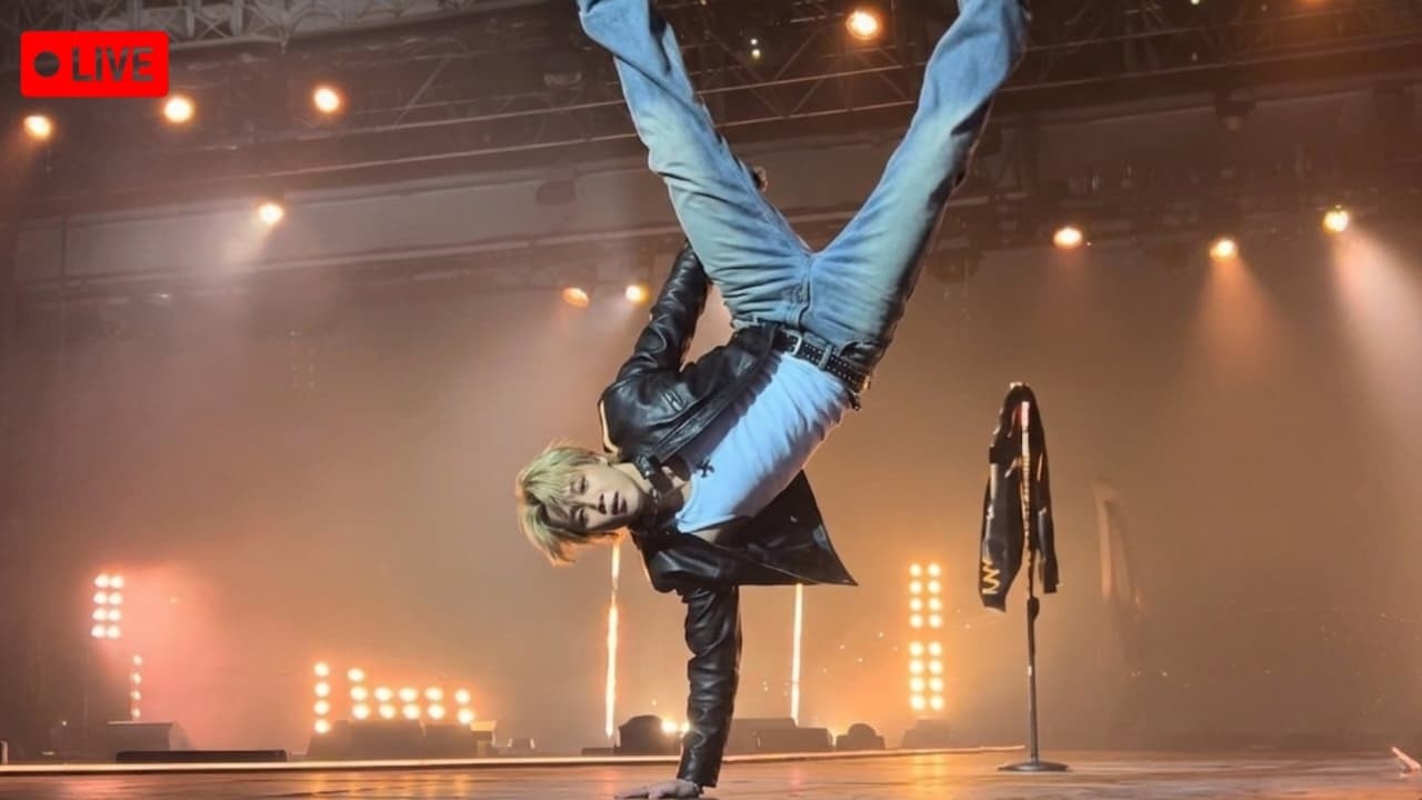 Ух ты, круто! Чимин из BTS демонстрирует свои новые навыки на Spotify x BTS: SWIMSIDE!