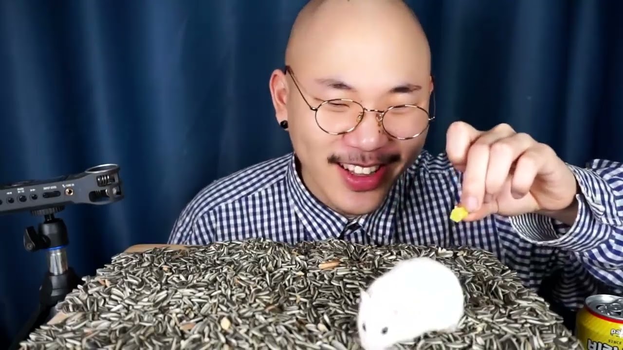 [ASMR] 수님의 해바라기씨 먹뱅~!!  (Feat. 여동생)