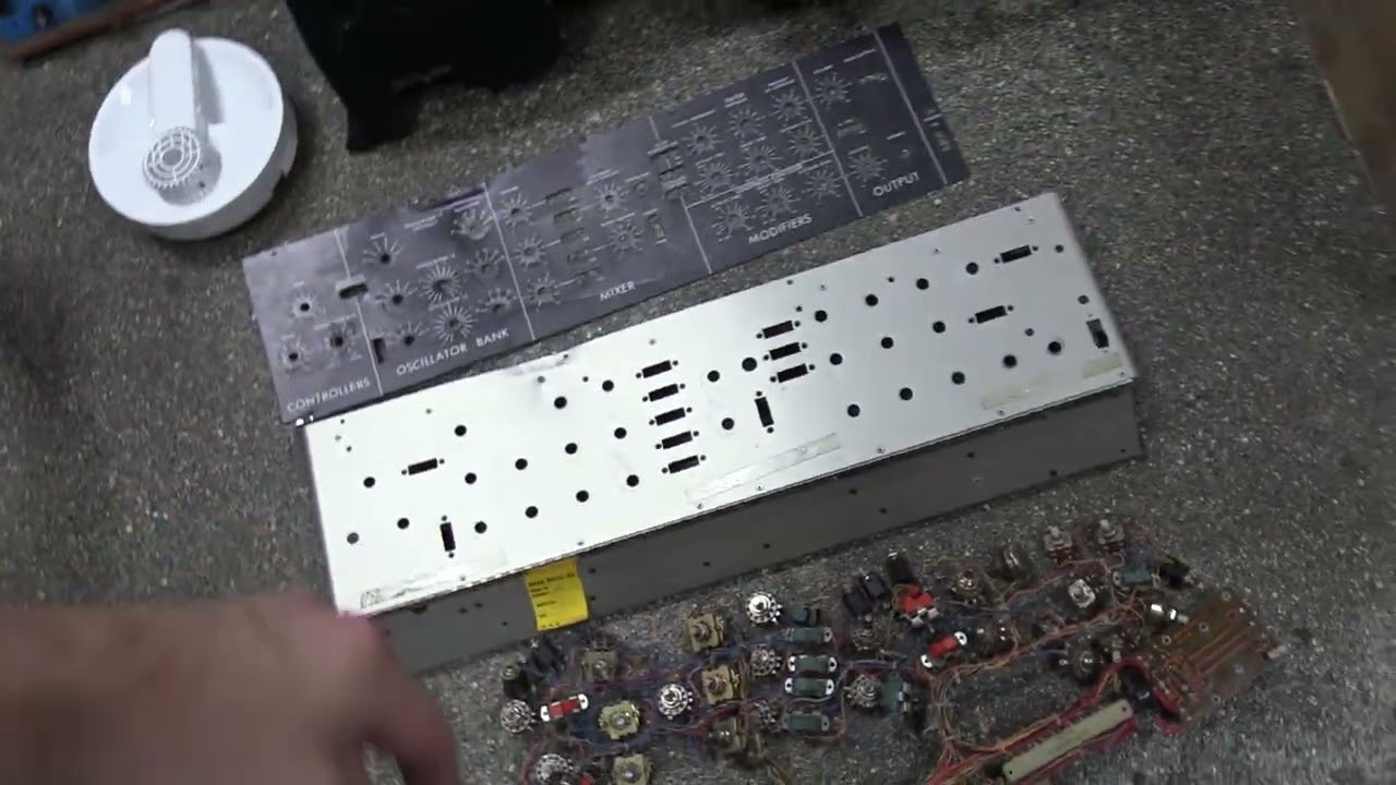 This Minimoog Was Crushed!! Part 2