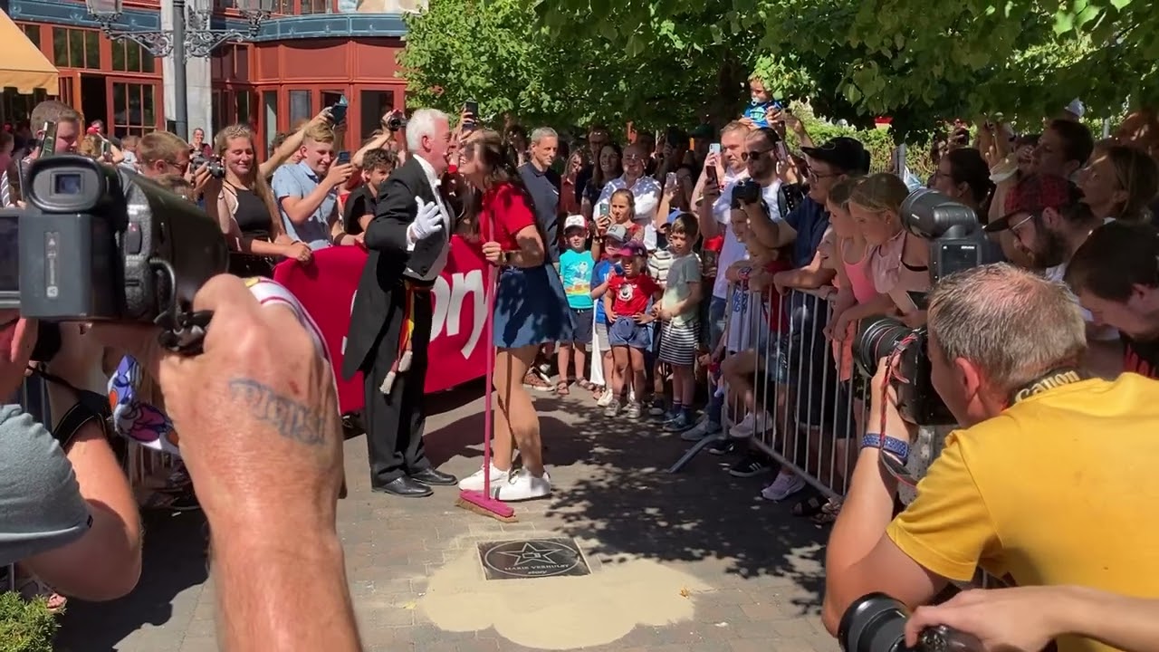 Walk of Fame plopsaland de panne Marie Verhulst ster onthulling