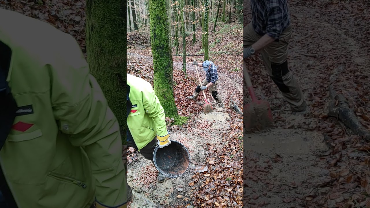 Woepplingsberg zur Burg Landeck, Kirchweg, Kniebreche Wegerneuerung Dezember 2021 Wegewart Team