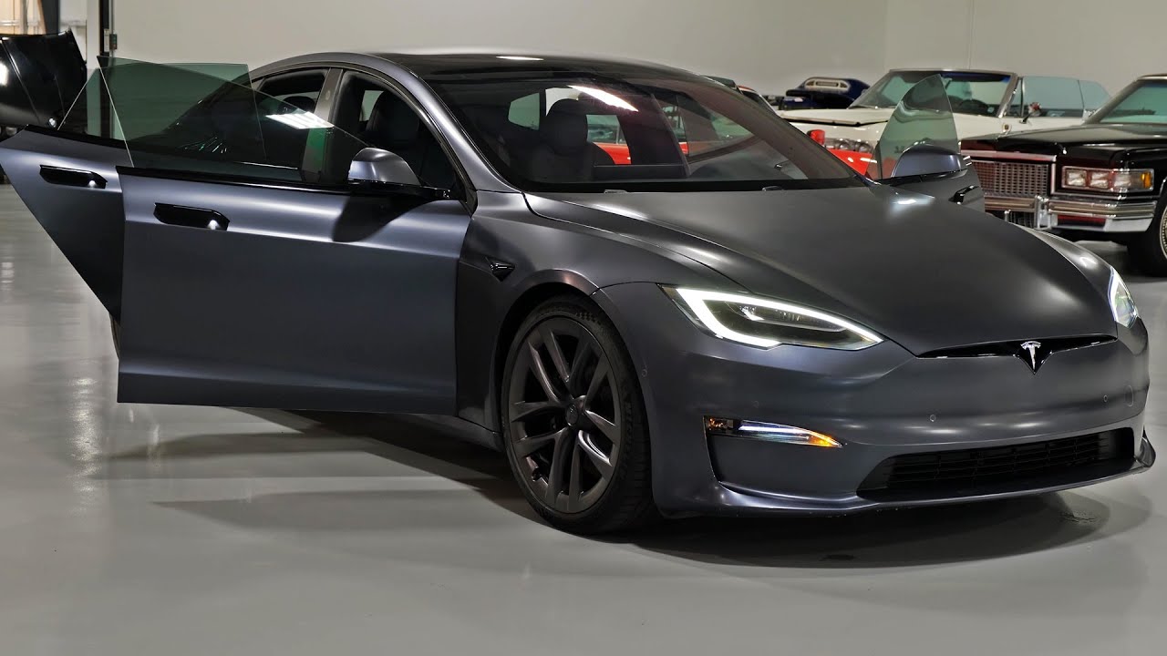2022 Tesla Model S Long Range - Детали экстерьера и интерьера